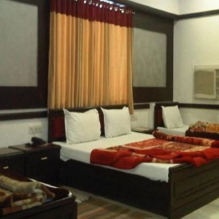 Ranpur Hotel Ambaji International מראה חיצוני תמונה